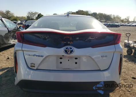 2022 Toyota Prius Prime Le z USA, uszkodzony, nr VIN JTDKAMFP2N3212048